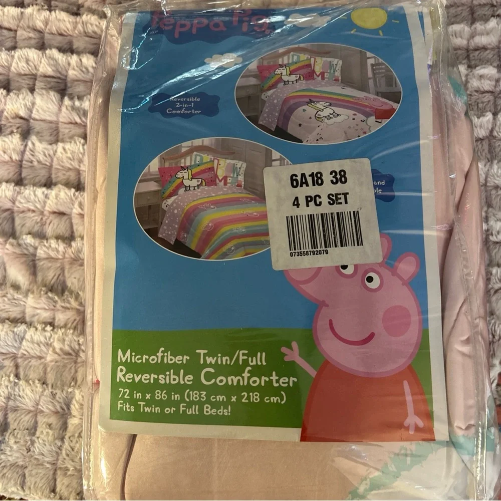 Peppa Pig Microfiber Twin/ Full Reversible Comforter